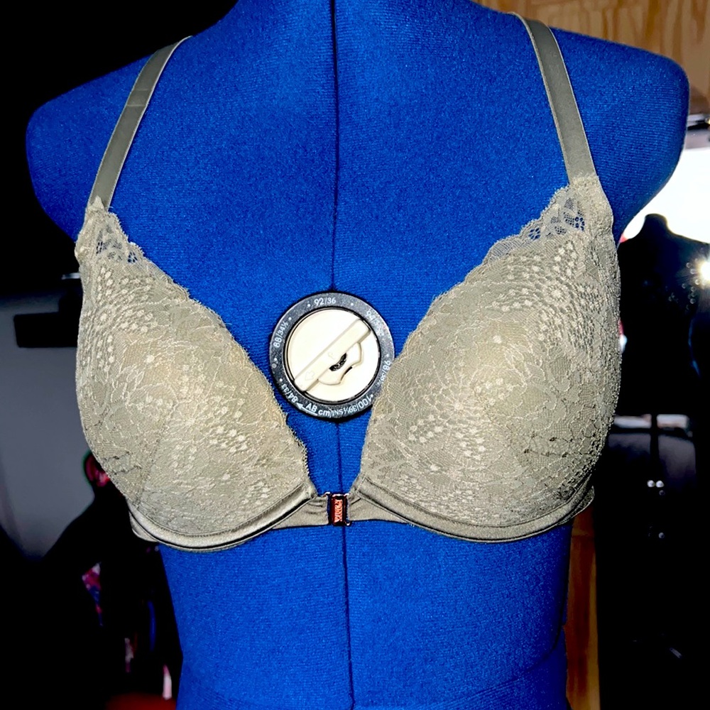 Date Push Up Victory’s Secret 36/D Bra